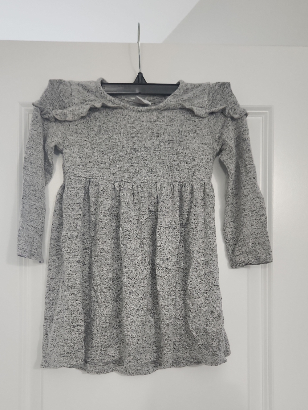 Girls' Long Sleeve Ruffle Knit Dress - Gray